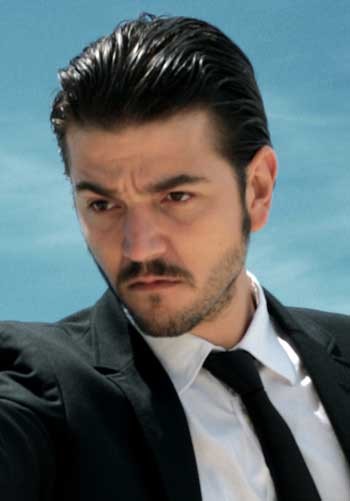 diego luna02